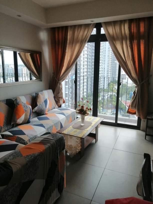 12 -A Portovita North Tower Quezon City Esterno foto
