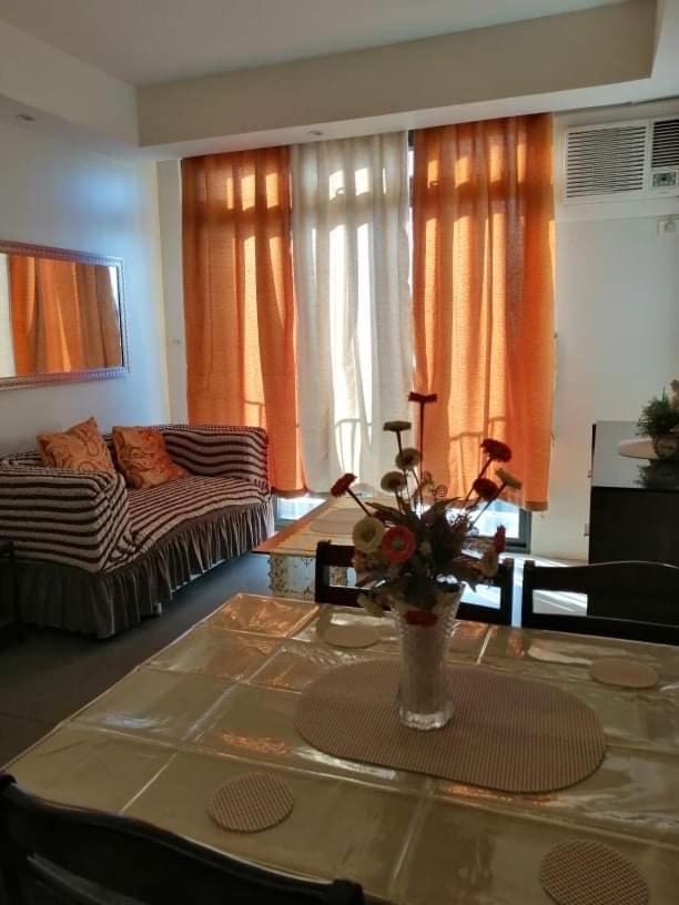 12 -A Portovita North Tower Quezon City Esterno foto