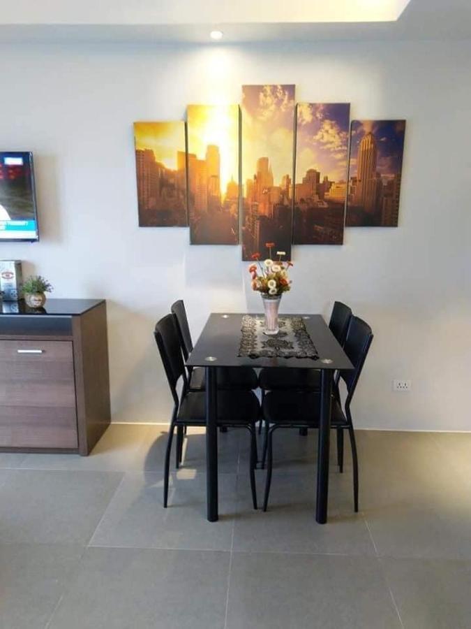 12 -A Portovita North Tower Quezon City Esterno foto